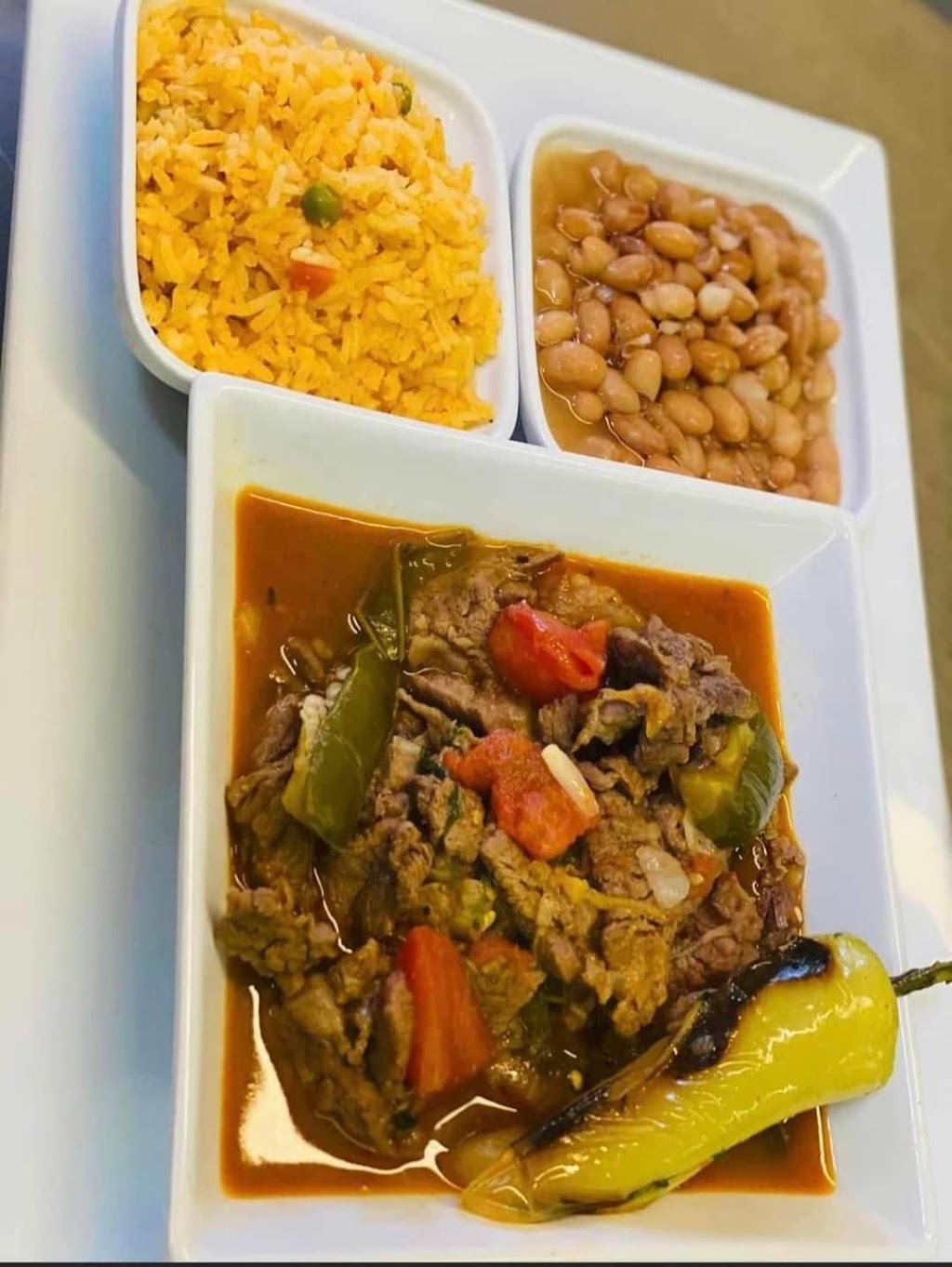 Sazón Latino & Catering | restaurant | 1417 San Andres St, Santa Barbara, CA 93101, USA | 8058696228 OR +1 805-869-6228