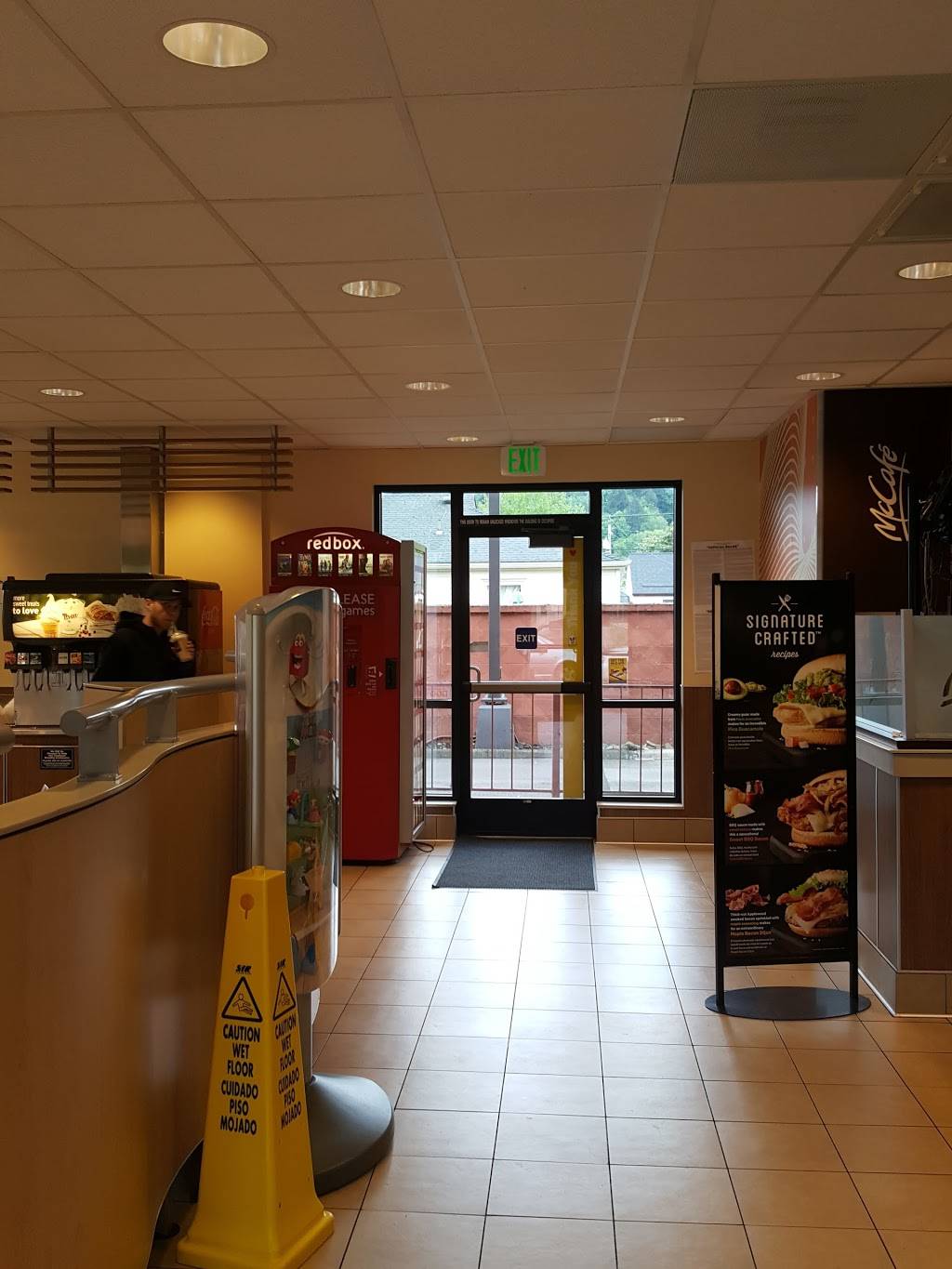 McDonalds | cafe | 3330 NE 82nd Ave, Portland, OR 97220, USA | 5032545349 OR +1 503-254-5349