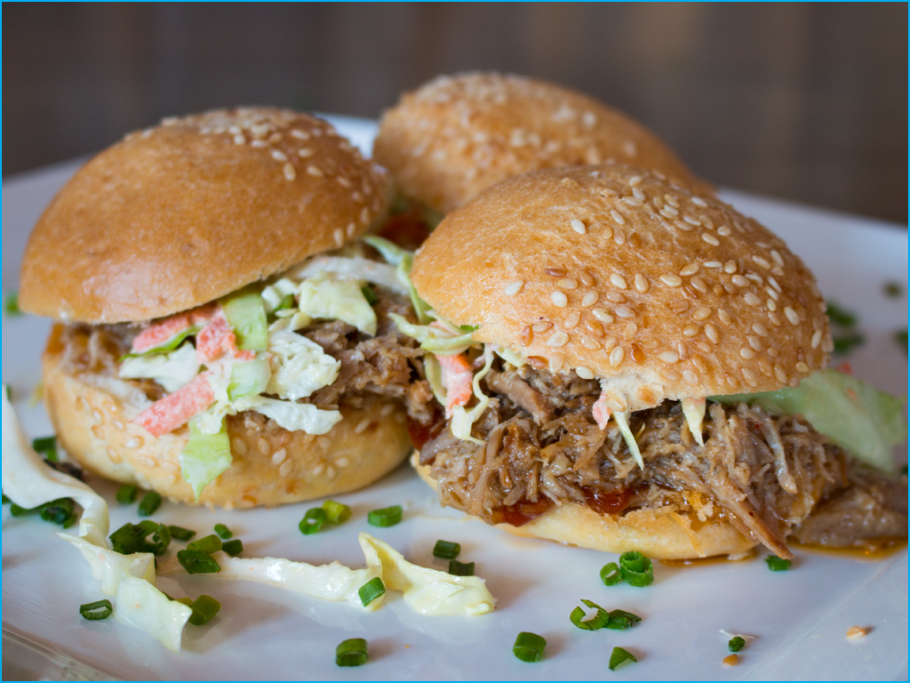 Tinhorn Flats Saloon & Grill | restaurant | 2623 W Magnolia Blvd, Burbank, CA 91505, USA | 8185672470 OR +1 818-567-2470