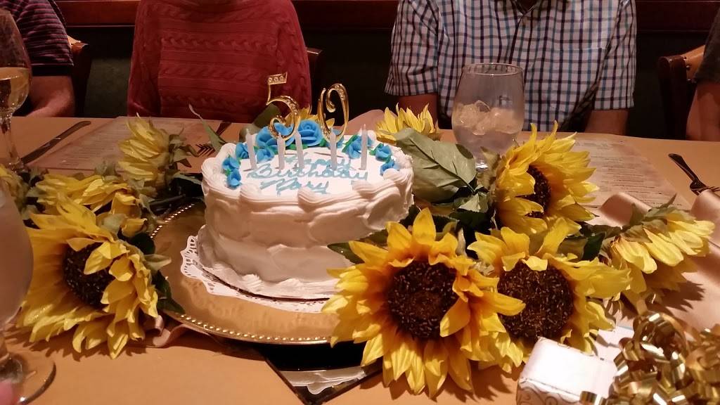 William Tell Restaurant | restaurant | 6201 Joliet Rd, Countryside, IL 60525, USA | 7083544200 OR +1 708-354-4200