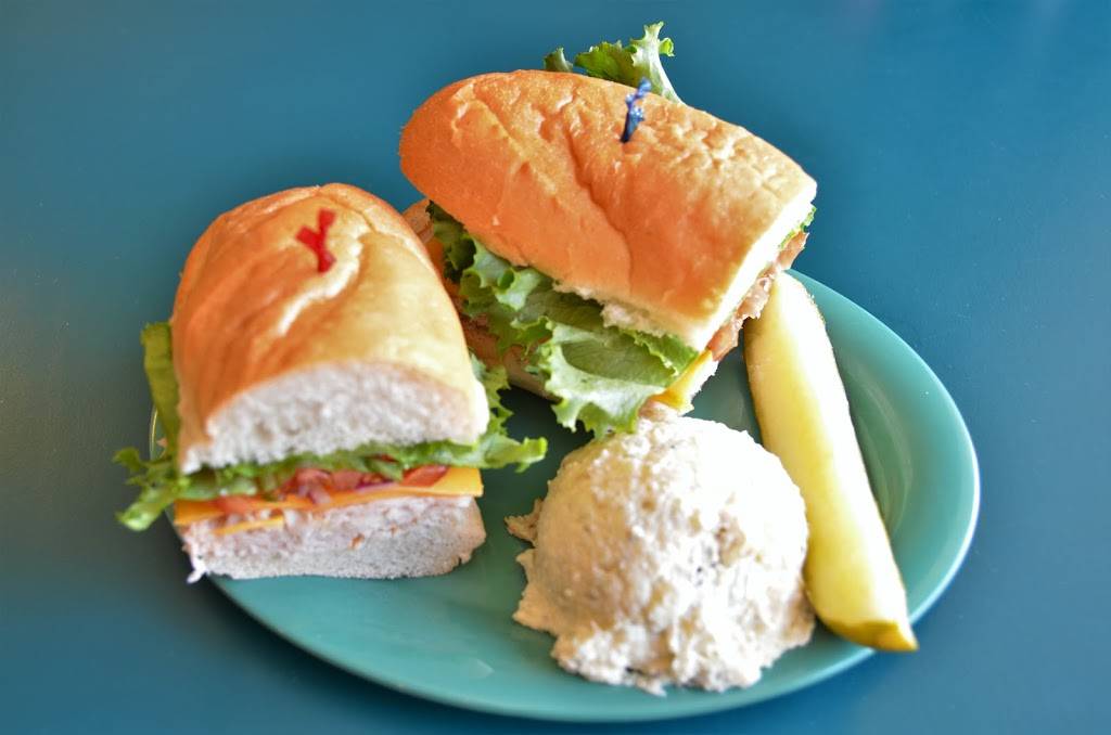 Claras Tidbits Restaurant | restaurant | 1076 Hendricks Ave, Jacksonville, FL 32207, USA | 9043960528 OR +1 904-396-0528