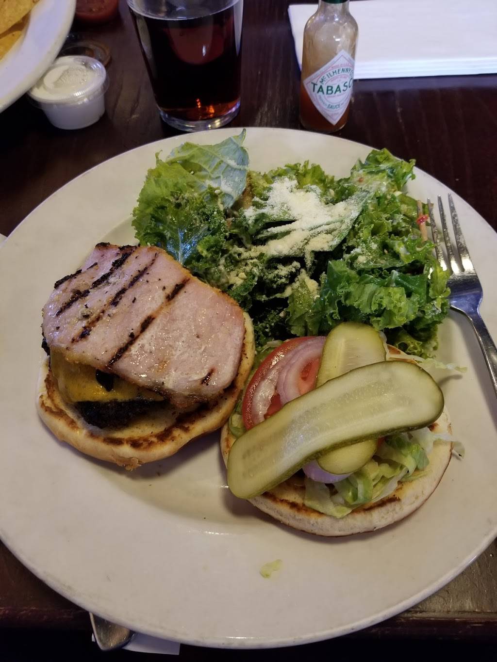 The Irish Shebeen | restaurant | 5555 Eglinton Ave W, Etobicoke, ON M9C 5M1, Canada | 4166959178 OR +1 416-695-9178