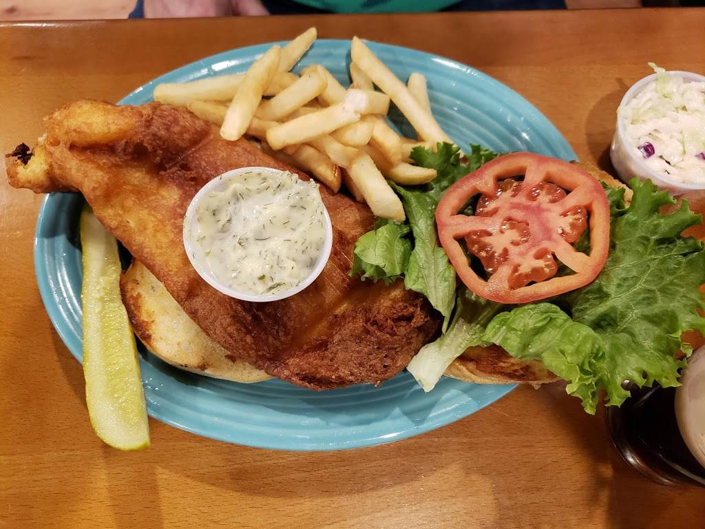 Hincheys Chicago Bar & Grill | restaurant | 70 Pope Ave, Hilton Head Island, SC 29928, USA | 8436865959 OR +1 843-686-5959