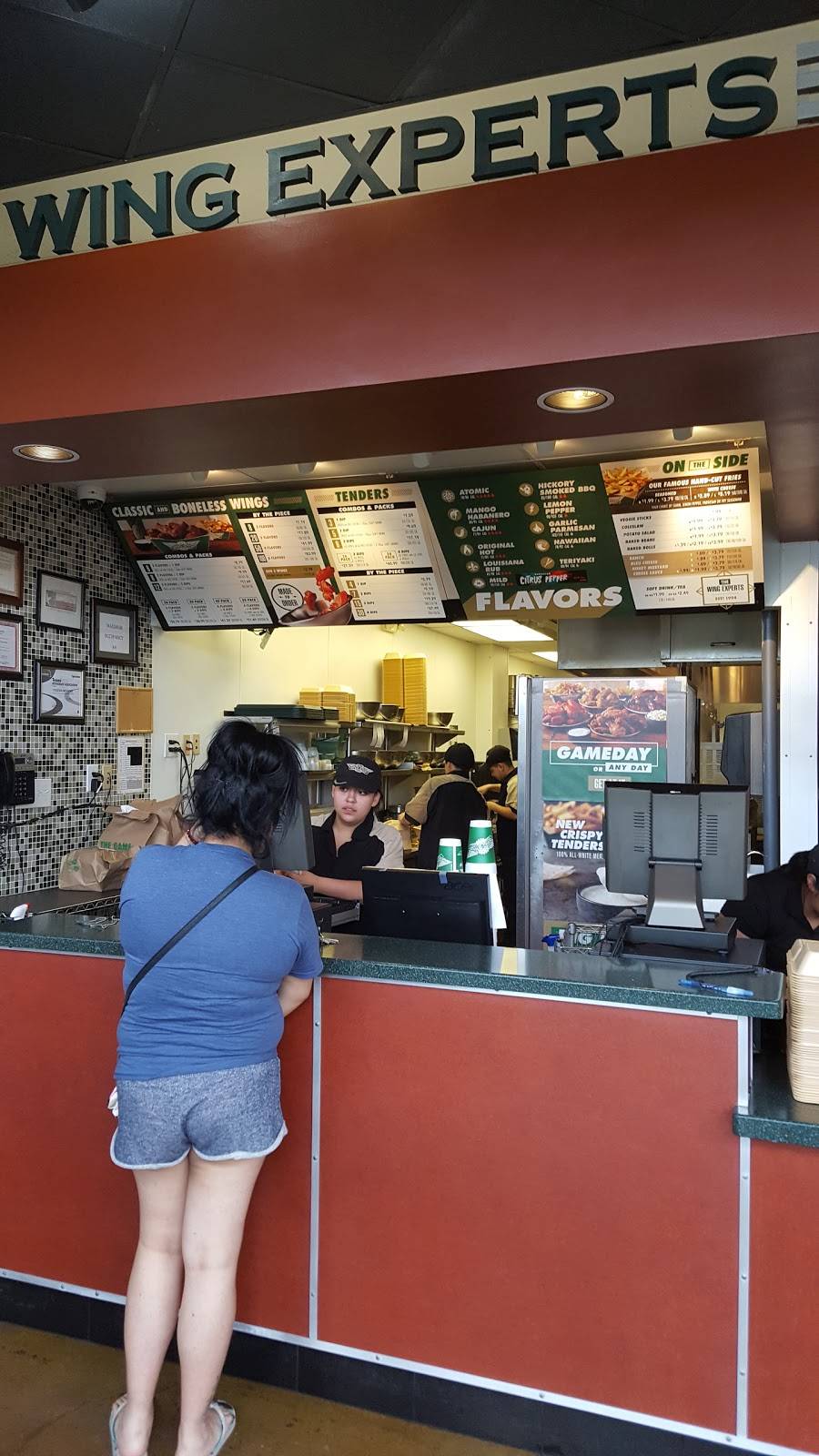 Wingstop | restaurant | 820 E Cartwright Rd #130, Mesquite, TX 75149, USA | 9722161700 OR +1 972-216-1700
