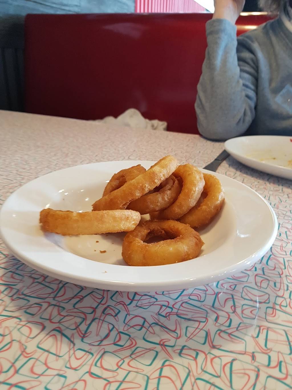 Wimpys Diner Chatham | restaurant | 391 Grand Ave W, Chatham, ON N7L 1C4, Canada | 5193540000 OR +1 519-354-0000