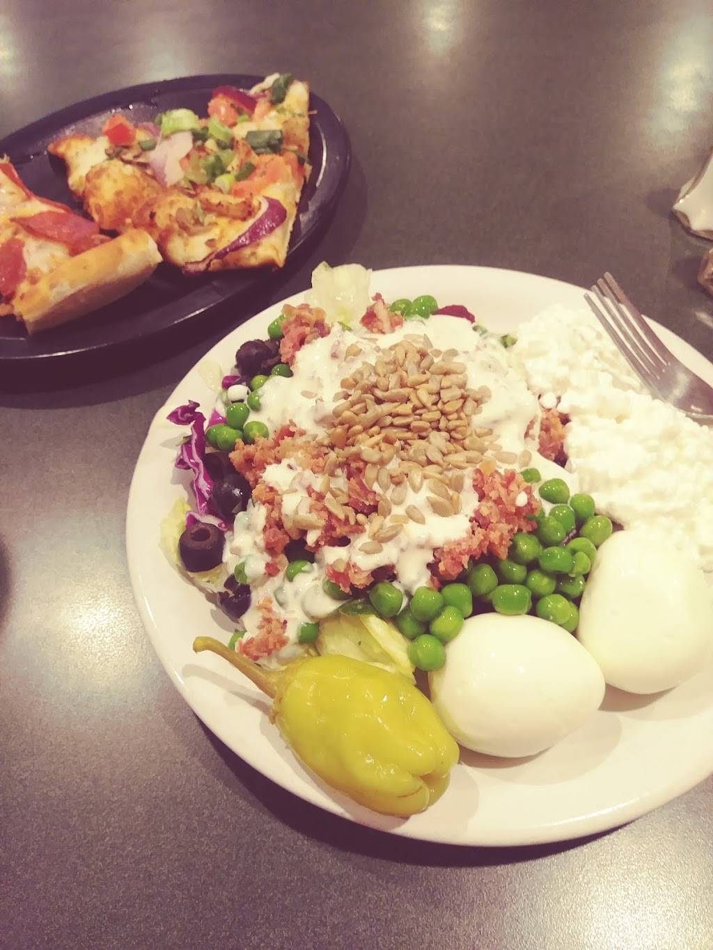 Round Table Pizza | meal delivery | 7943 Greenback Ln, Citrus Heights, CA 95610, USA | 9167264455 OR +1 916-726-4455