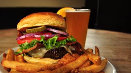 California Dreaming Restaurant | restaurant | 10429 N Kings Hwy, Myrtle Beach, SC 29572, USA | 8436632050 OR +1 843-663-2050