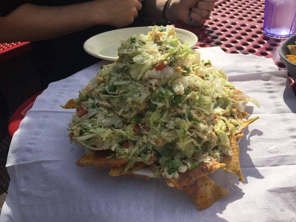 El Azteco | restaurant | 225 Ann St, East Lansing, MI 48823, USA | 5173519111 OR +1 517-351-9111