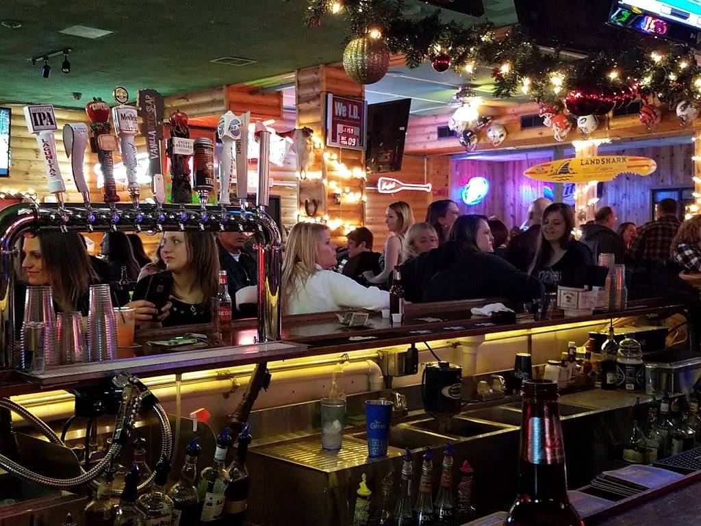 Mustangs Bar & Grill | restaurant | 482 Gardner St, South Beloit, IL 61080, USA | 7794750048 OR +1 779-475-0048