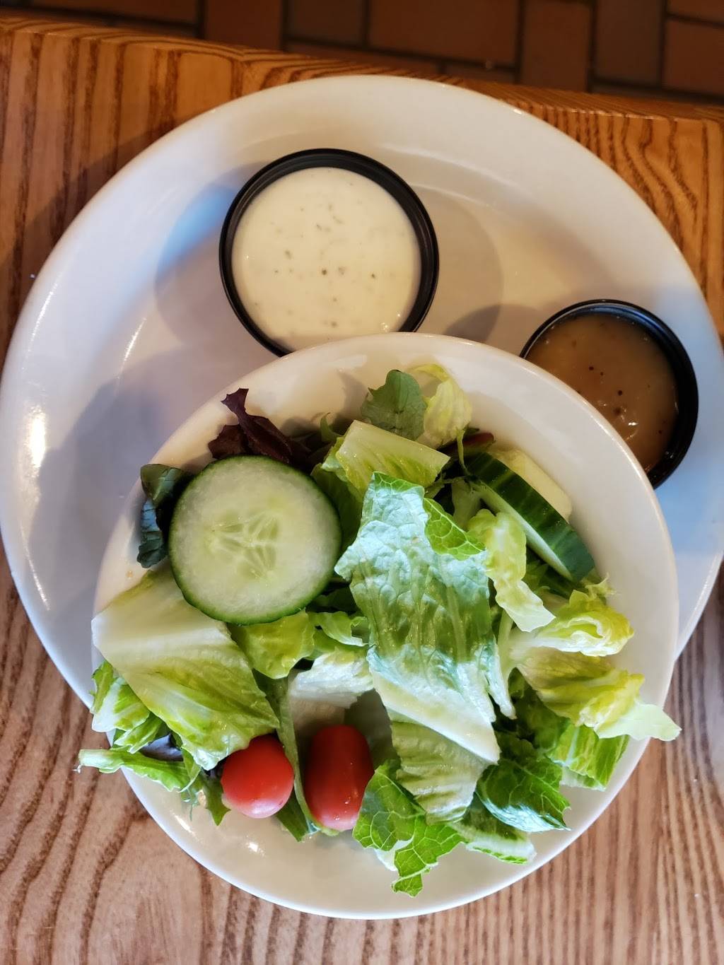 Cracker Barrel Old Country Store | restaurant | 2350 N Interstate Hwy 35 N, Round Rock, TX 78681, USA | 5122180822 OR +1 512-218-0822