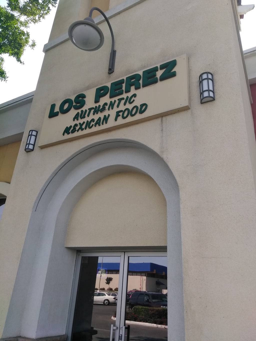 Los Perez Restaurant | restaurant | 3405 S Mooney Blvd, Visalia, CA 93277, USA | 5593722089 OR +1 559-372-2089
