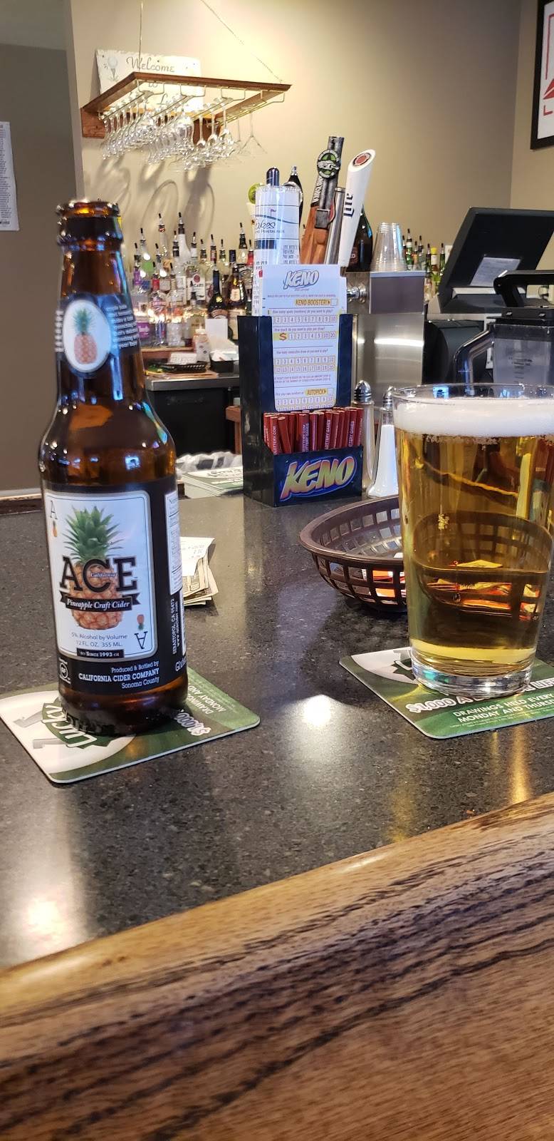 Twin Lakes Golf Course & Restaurant | restaurant | 100 Decker St, Bellevue, OH 44811, USA | 4194832842 OR +1 419-483-2842