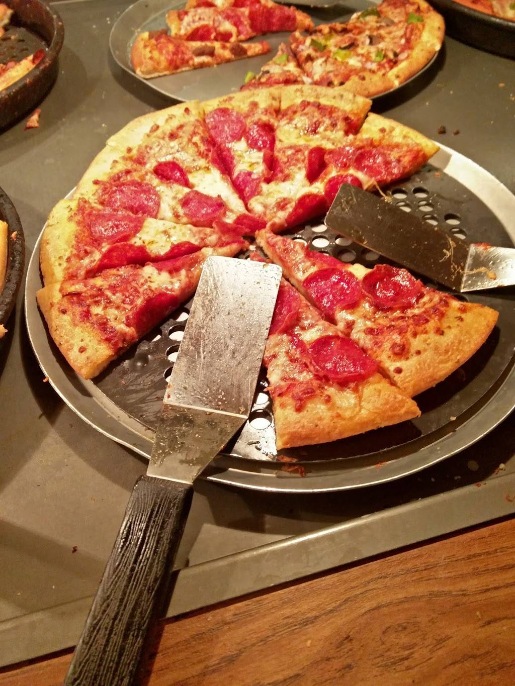 Pizza Hut | restaurant | 1619 N Bloomington St, Streator, IL 61364, USA | 8156735528 OR +1 815-673-5528