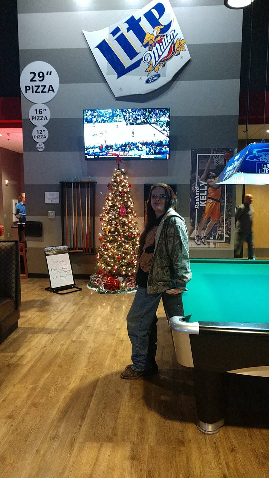 AJs at The Alley Hutchinson | restaurant | 1221 E 23rd Ave, Hutchinson, KS 67501, USA | 6202598771 OR +1 620-259-8771