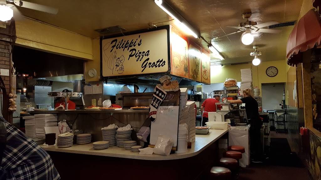 Filippis Pizza Grotto Little Italy | restaurant | 1747 India St, San Diego, CA 92101, USA | 6192325094 OR +1 619-232-5094