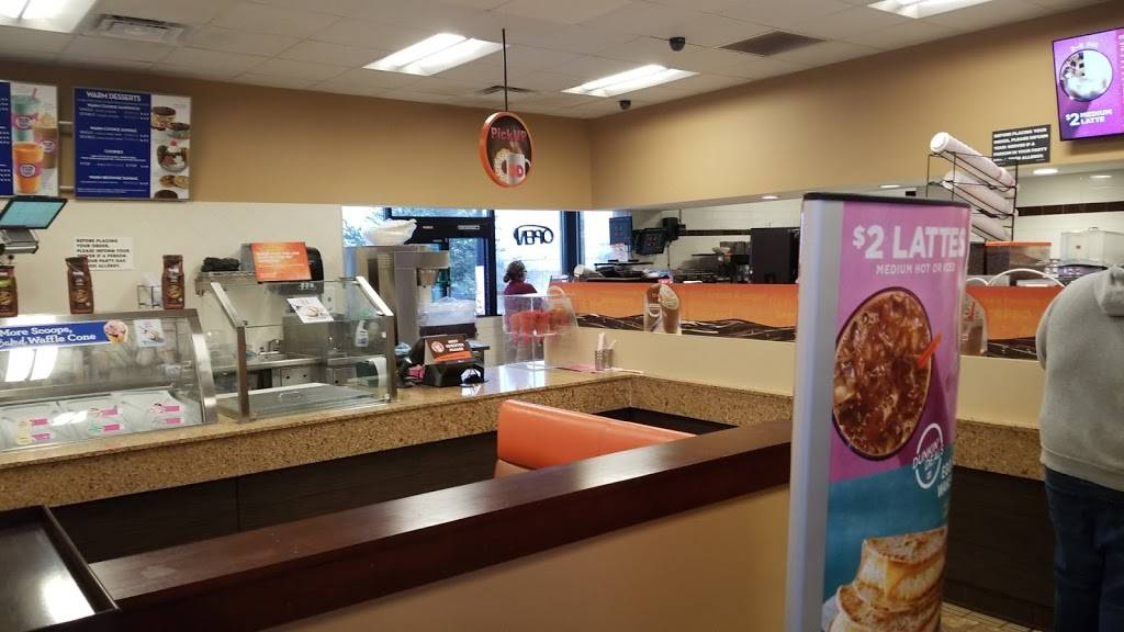 Dunkin Donuts | bakery | 14600 County Road 565, Groveland, FL 34736, USA | 3524290503 OR +1 352-429-0503