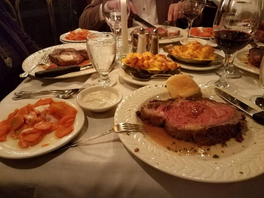 Jims Steak House | restaurant | 110 SW Jefferson Ave, Peoria, IL 61602, USA | 3096735300 OR +1 309-673-5300