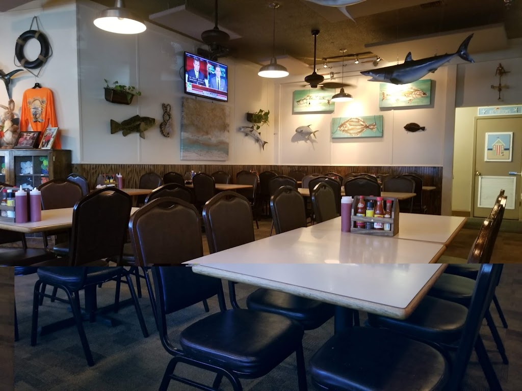 Mikes Cafe and Oyster Bar | restaurant | 17554 Front Beach Rd, Panama City Beach, FL 32413, USA | 8502341942 OR +1 850-234-1942