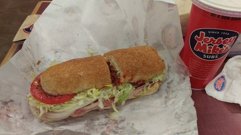 Jersey Mikes Subs | restaurant | 5530 East, IN-62, Jeffersonville, IN 47130, USA | 8129200359 OR +1 812-920-0359