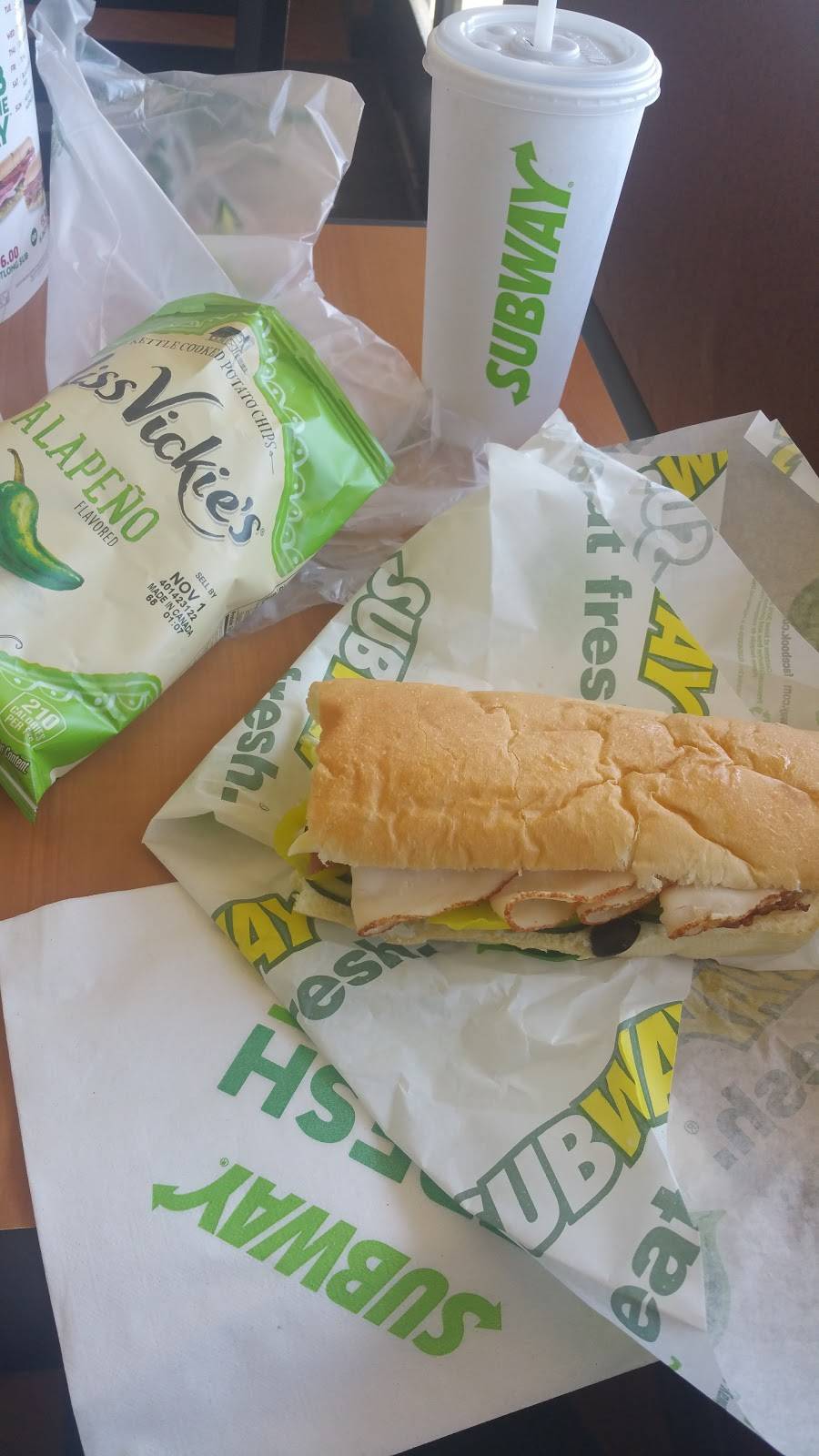 Subway Restaurants | restaurant | 633 E Victor Rd Suite C, Lodi, CA 95240, USA | 2093392342 OR +1 209-339-2342
