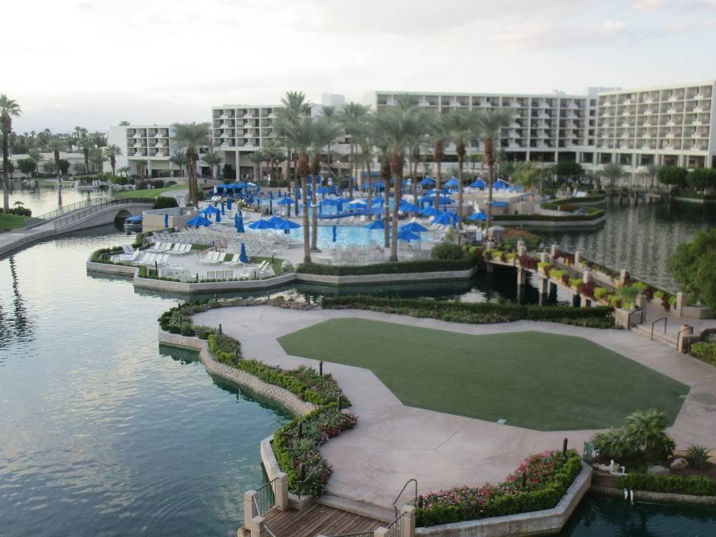 Oasis Pool Side Bar and Grill | restaurant | 74-855 Country Club Dr, Palm Desert, CA 92260, USA | 7603412211 OR +1 760-341-2211