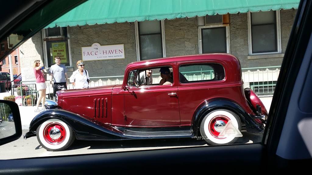 Subway | restaurant | 323 Main St, Great Barrington, MA 01230, USA | 4135286664 OR +1 413-528-6664