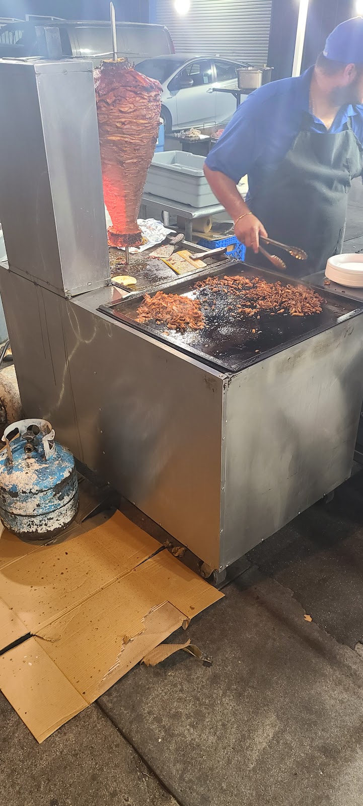 Tacos Los Carnales | restaurant | 11428 Whittier Blvd, Whittier, CA 90601, USA | 5623877975 OR +1 562-387-7975