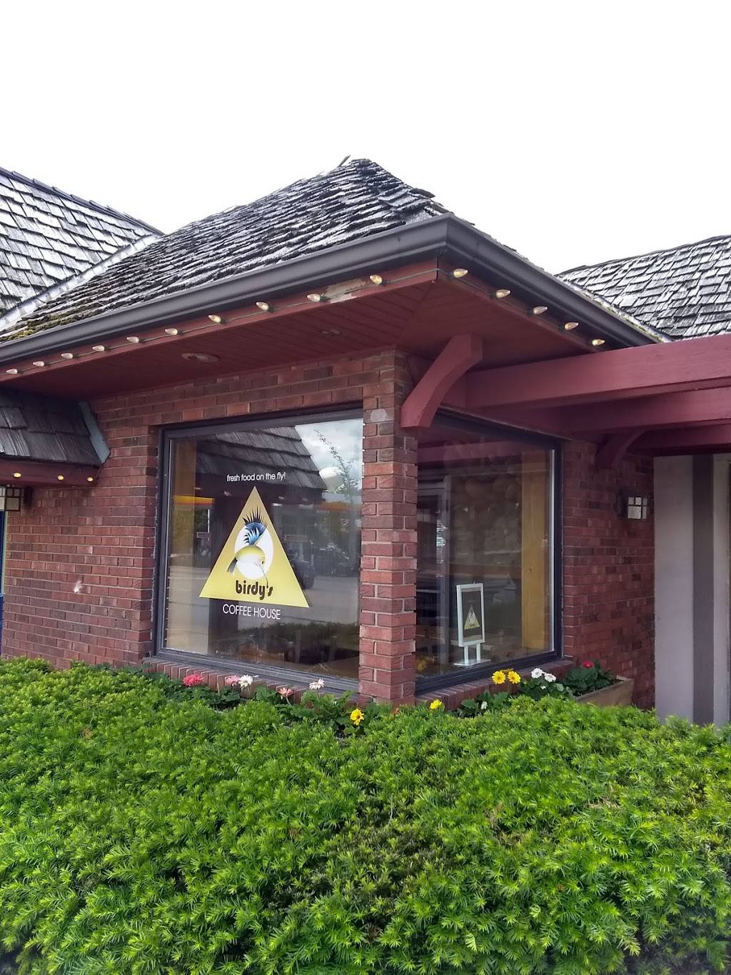 Birdy’s Coffee House and Little Kitchen | cafe | 725 N Milwaukee Ave, Libertyville, IL 60048, USA | 2245042942 OR +1 224-504-2942