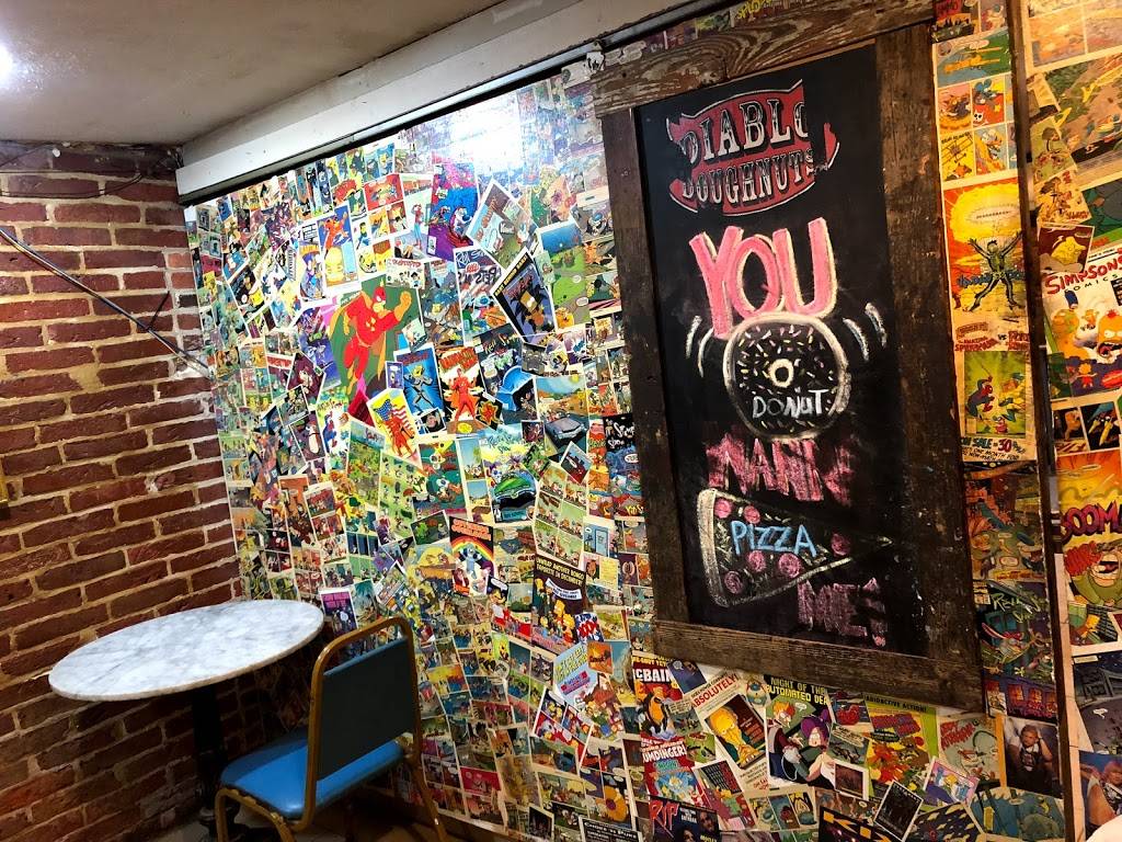 Hot Tomatoes | restaurant | 717 S Broadway, Baltimore, MD 21231, USA | 4105634453 OR +1 410-563-4453