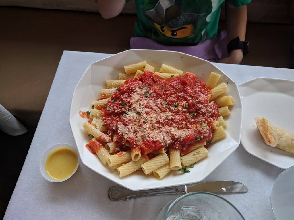 Rockafellers Station Restaurant And Bar | restaurant | 228 Morris Ave, Long Branch, NJ 07740, USA | 7329626666 OR +1 732-962-6666