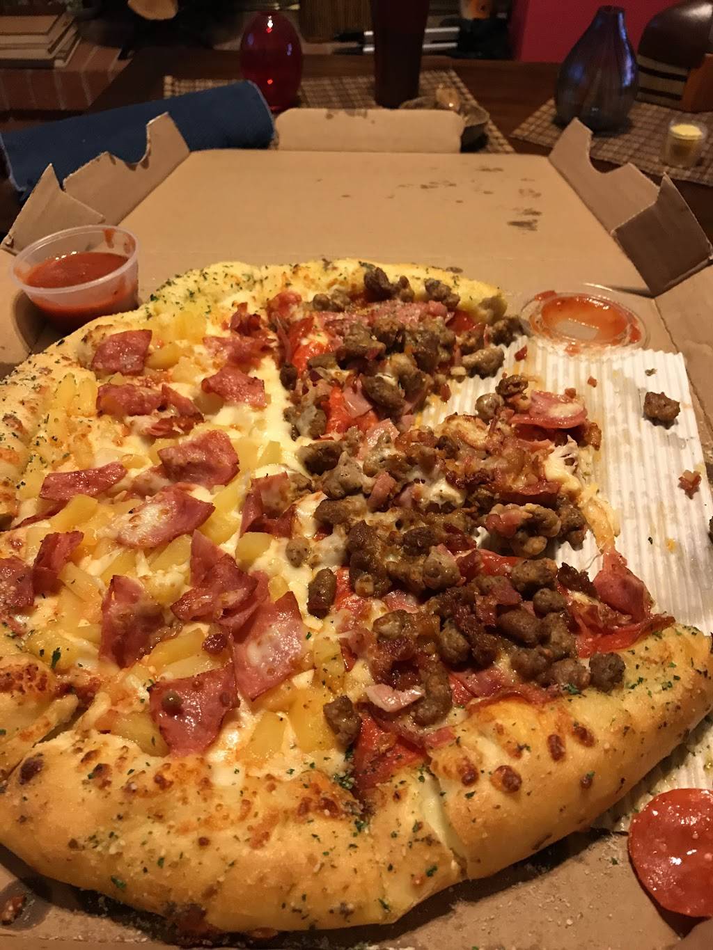 Pizza Hut | restaurant | 3734 W W.T.Harris Blvd, Charlotte, NC 28269, USA | 7045963355 OR +1 704-596-3355