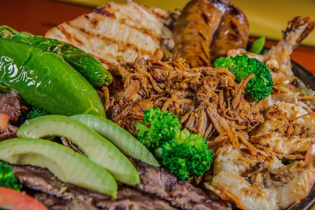 El Rosal | restaurant | 3430 Tully Rd # 51, Modesto, CA 95350, USA | 2095237871 OR +1 209-523-7871