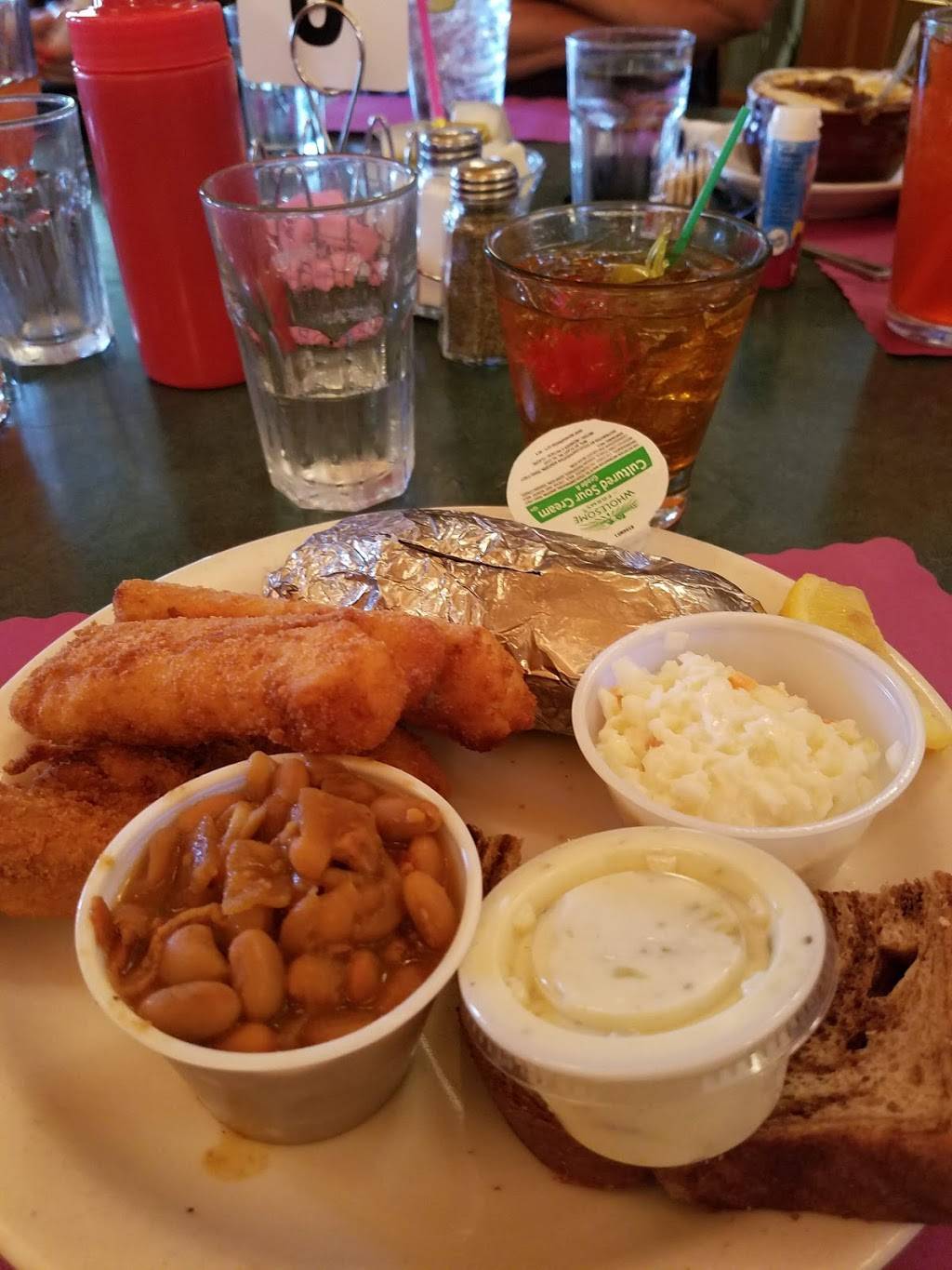 Paris In Pembine | restaurant | N18727 Sauld St, Pembine, WI 54156, USA | 7153246732 OR +1 715-324-6732