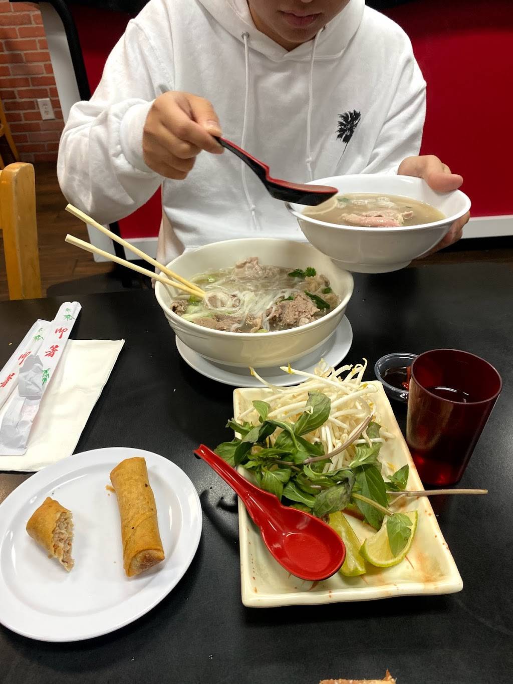 Da Lat Restaurant | restaurant | 4553 W Flamingo Rd, Las Vegas, NV 89103, USA | 7028715285 OR +1 702-871-5285