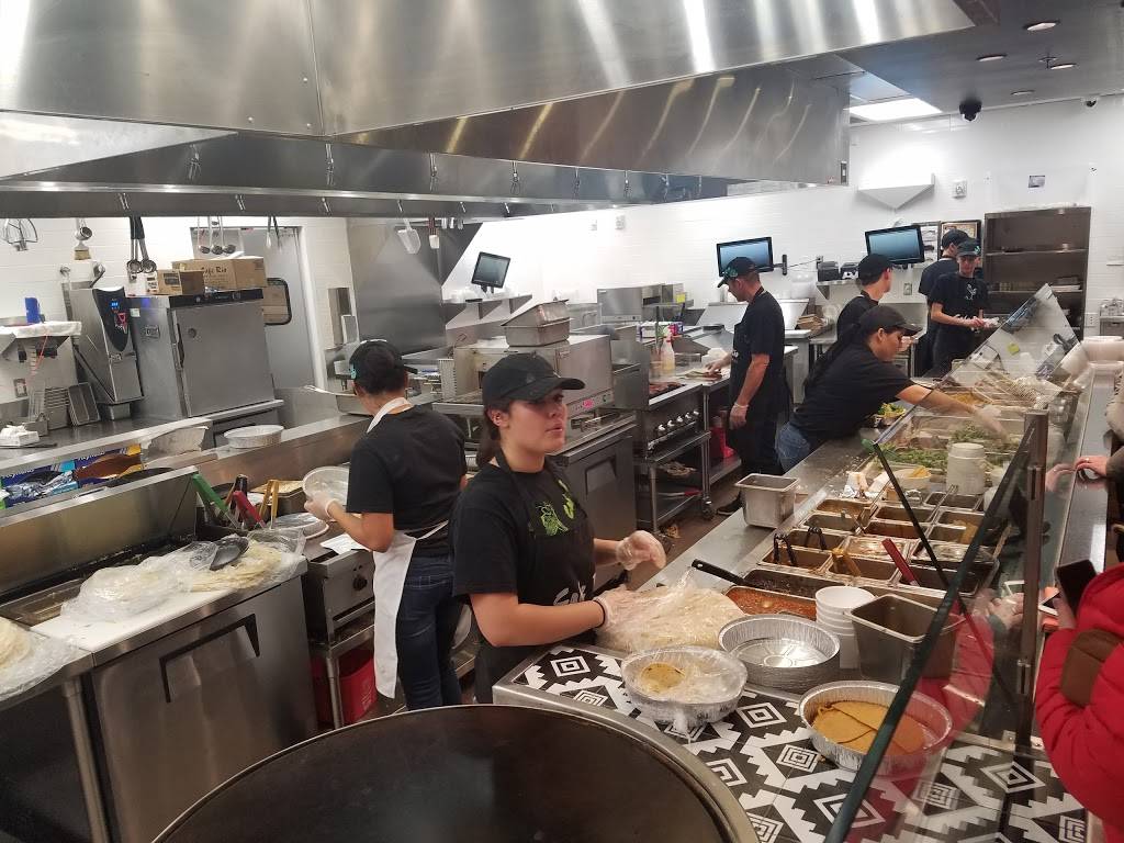 Cafe Rio Mexican Grill | restaurant | 1851 W Traverse Pkwy ste d, Lehi, UT 84043, USA | 8018952152 OR +1 801-895-2152