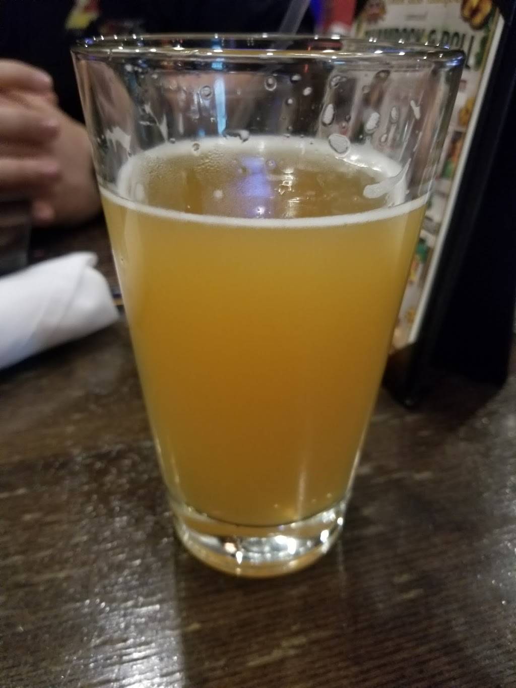 Union Jacks British Pub | restaurant | 2072 Somerville Rd, Annapolis, MD 21401, USA | 4102665681 OR +1 410-266-5681