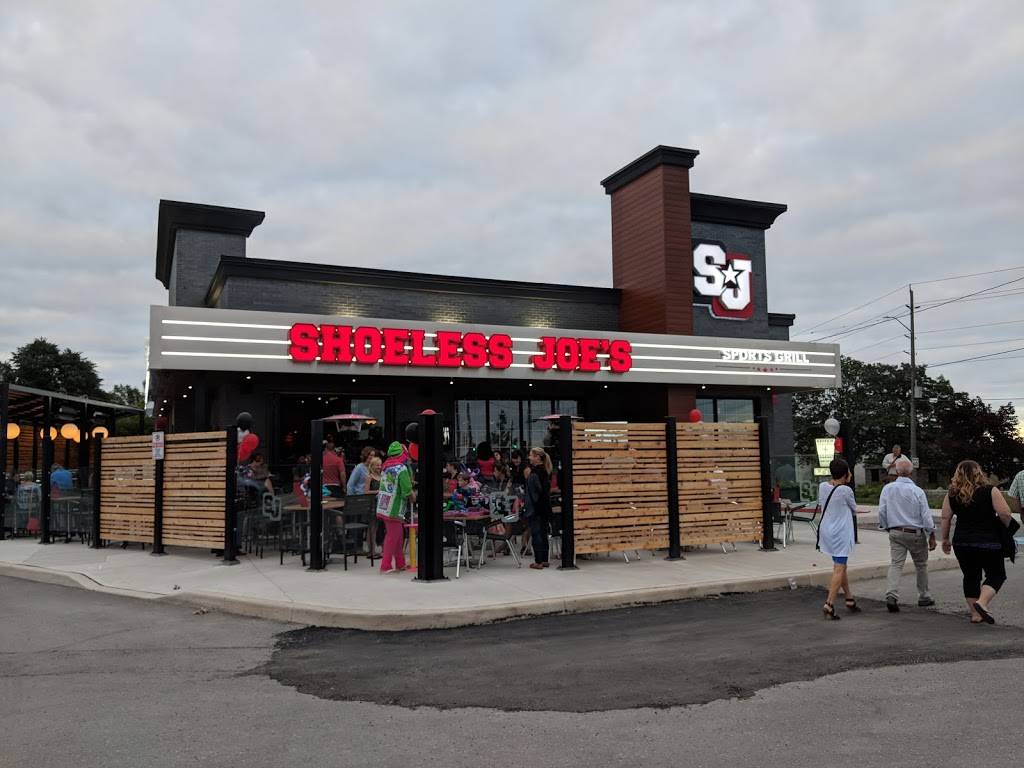 Shoeless Joe’s Sports Grill | restaurant | 820 Kingston Rd, Pickering, ON L1V 1A9, Canada | 9054200002 OR +1 905-420-0002
