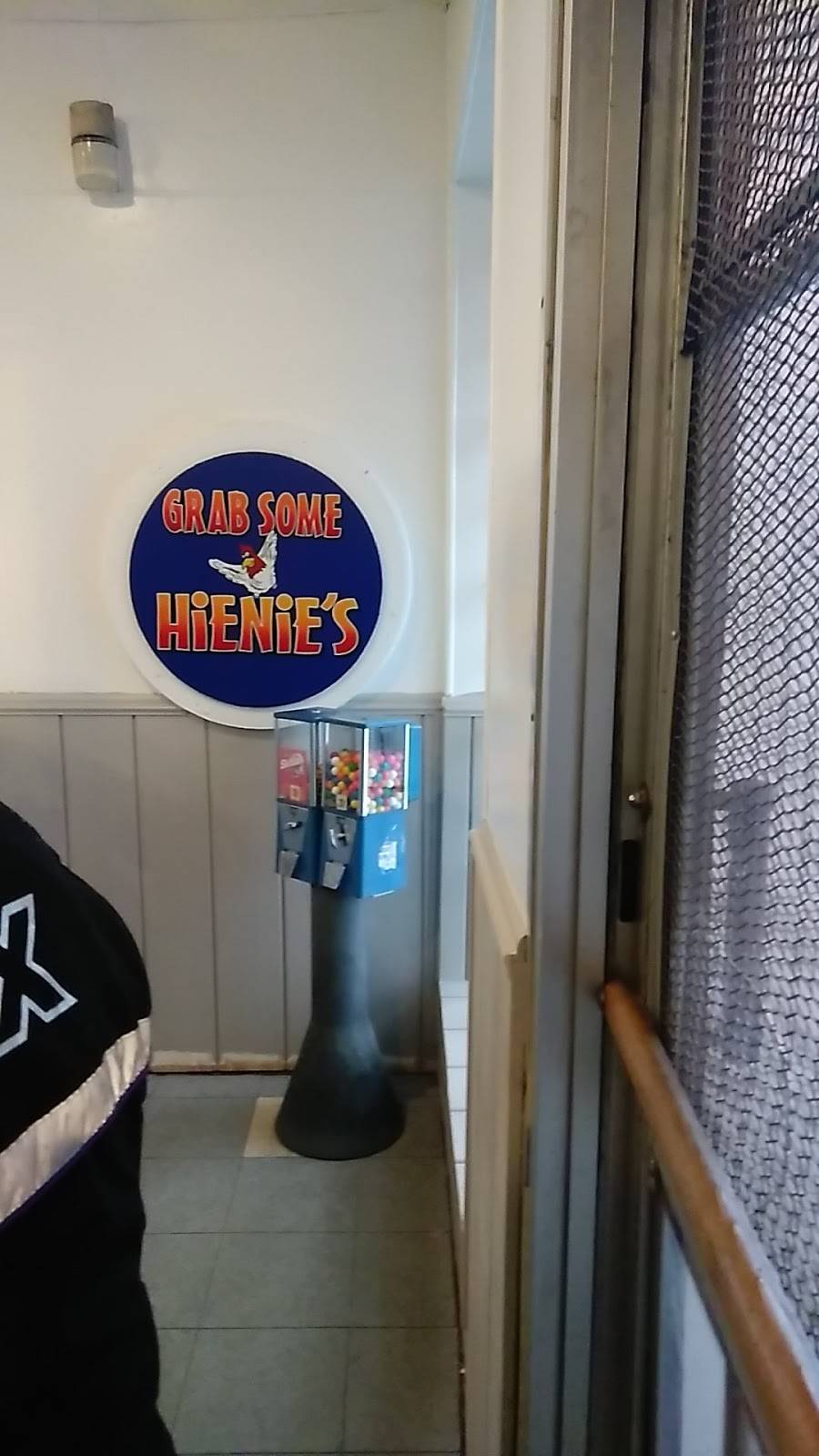 Hienies Shrimp House | restaurant | 10359 S Torrence Ave, Chicago, IL 60617, USA | 7737348400 OR +1 773-734-8400