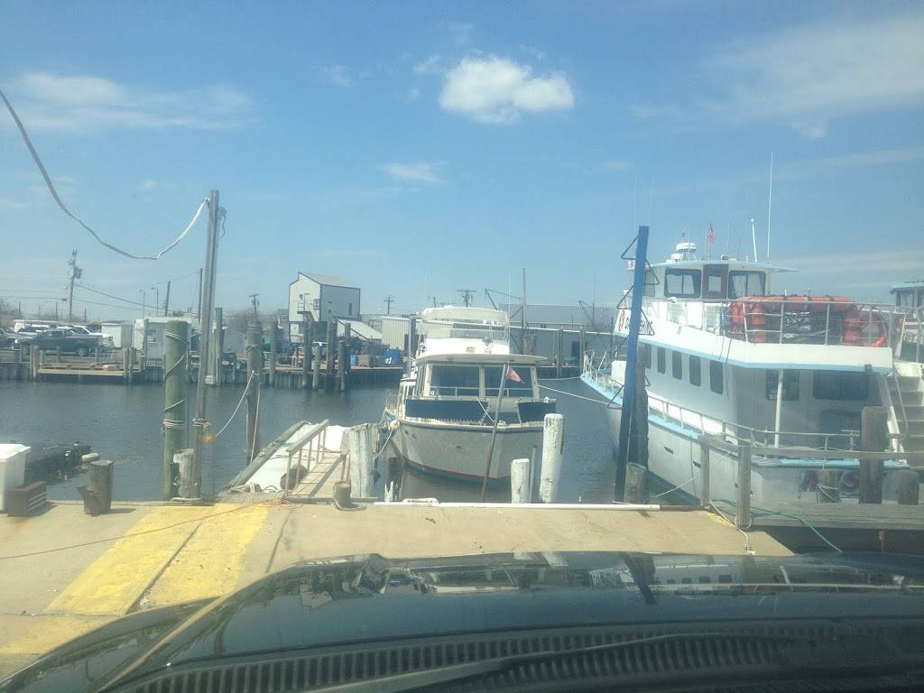 Captains Table | restaurant | 35 Broadway, Point Pleasant Beach, NJ 08742, USA | 7327033905 OR +1 732-703-3905