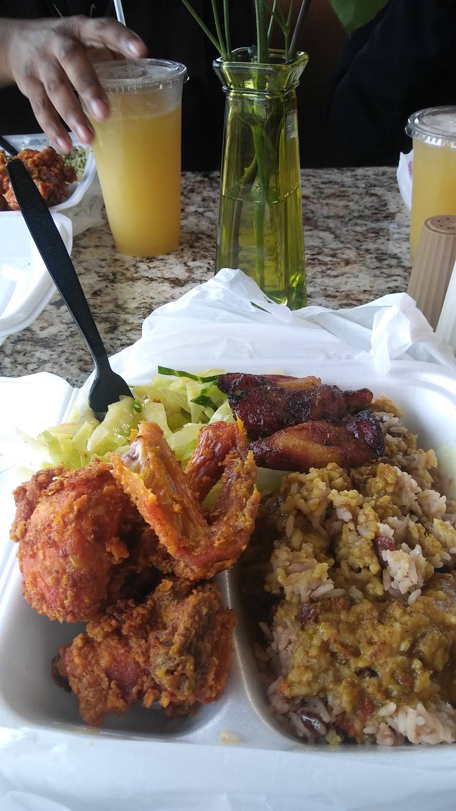 Golden Krust Caribbean Restaurant | restaurant | 676 Duluth Hwy, Lawrenceville, GA 30046, USA | 7708024030 OR +1 770-802-4030