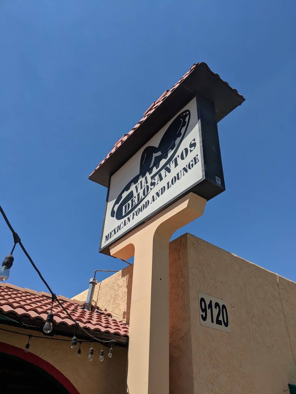 Via Delosantos | restaurant | 9120 N Central Ave, Phoenix, AZ 85020, USA | 6029976239 OR +1 602-997-6239