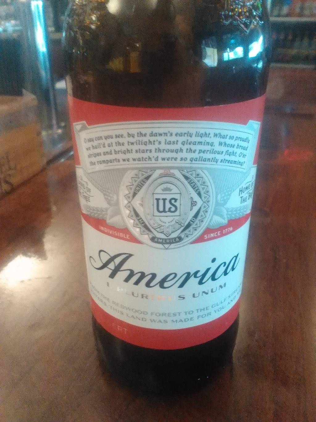 Lucky Dawg Tavern & Grill | restaurant | 242 Mattakeesett St, Pembroke, MA 02359, USA | 7812933600 OR +1 781-293-3600