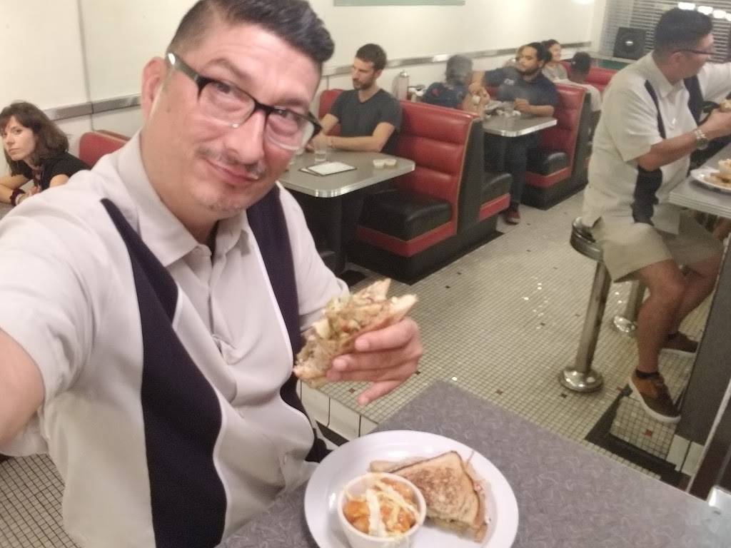 The Vegan Hooligans | restaurant | 4862 Eagle Rock Blvd, Los Angeles, CA 90041, USA | 3232572229 OR +1 323-257-2229