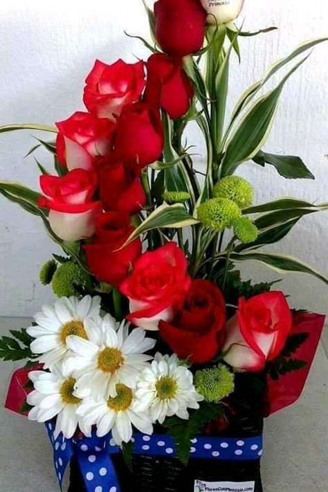 Dominos Pizza | meal delivery | 3011 W Lake Mead Blvd, North Las Vegas, NV 89032, USA | 7028809700 OR +1 702-880-9700