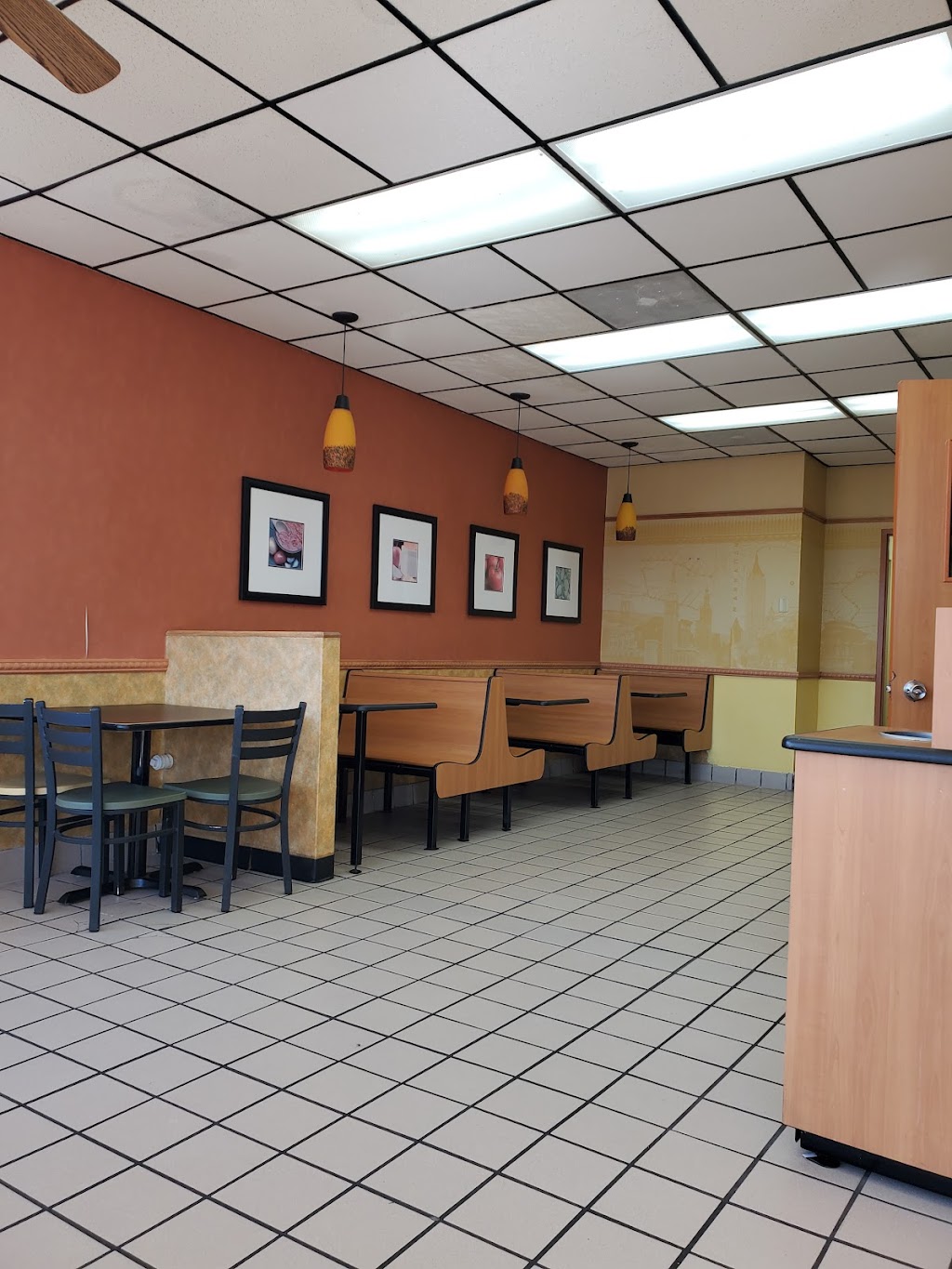 Uncle Nicks | restaurant | 1140 S Illinois St, Belleville, IL 62220, USA | 6184168655 OR +1 618-416-8655