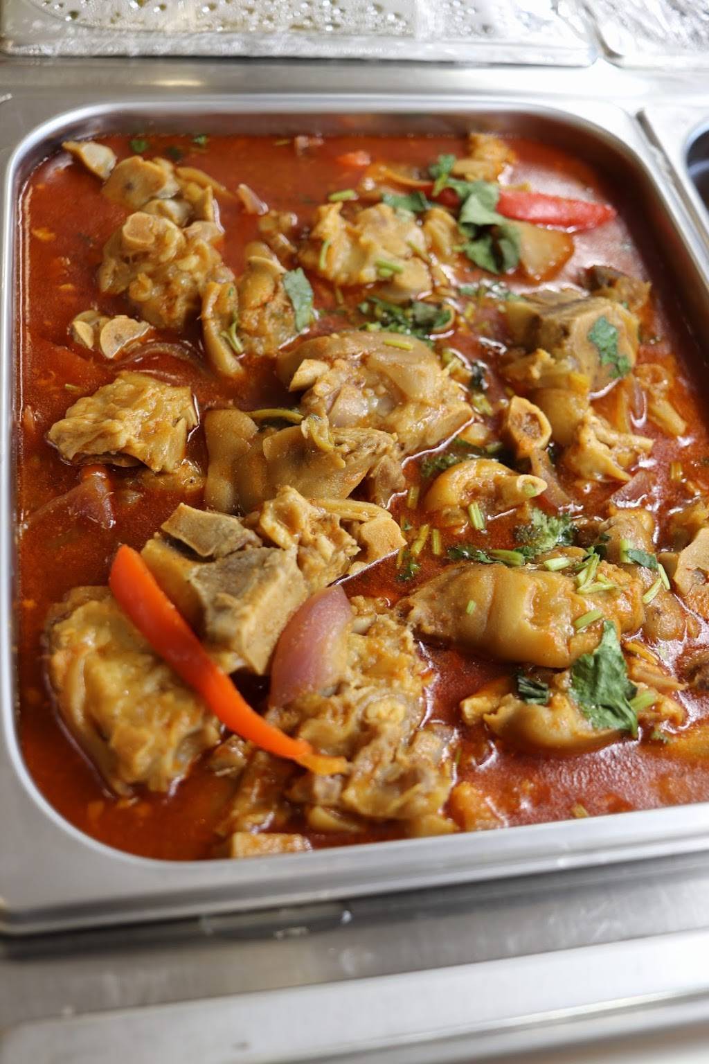 Lulas Latin Cuisine | meal takeaway | 24 Essex St, Lodi, NJ 07644, USA | 2018810530 OR +1 201-881-0530