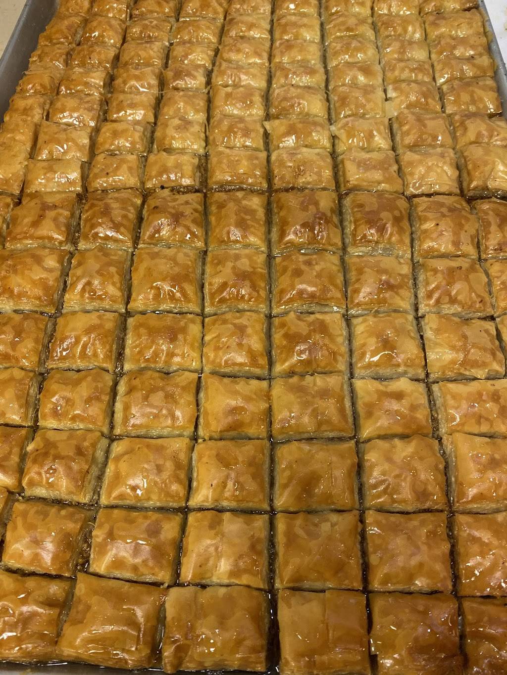 Queen Sweets and Mediterranean Grill | restaurant | 12247 W 87th St Pkwy, Lenexa, KS 66215, USA | 9132328721 OR +1 913-232-8721