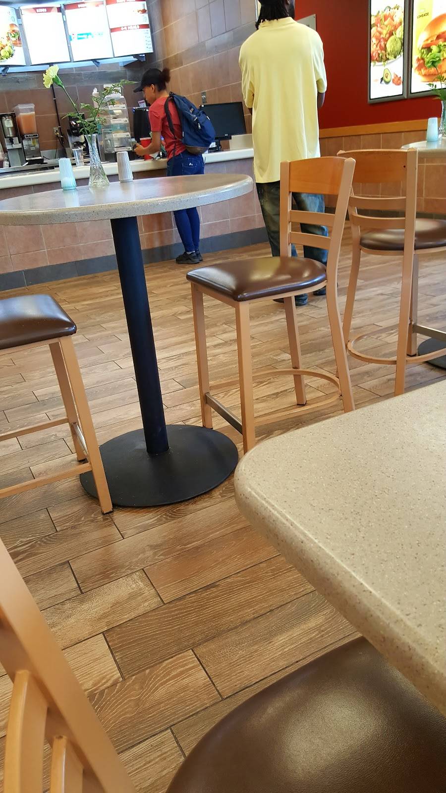 Wendys | restaurant | 2933 Eastway Dr, Charlotte, NC 28205, USA | 7045681315 OR +1 704-568-1315