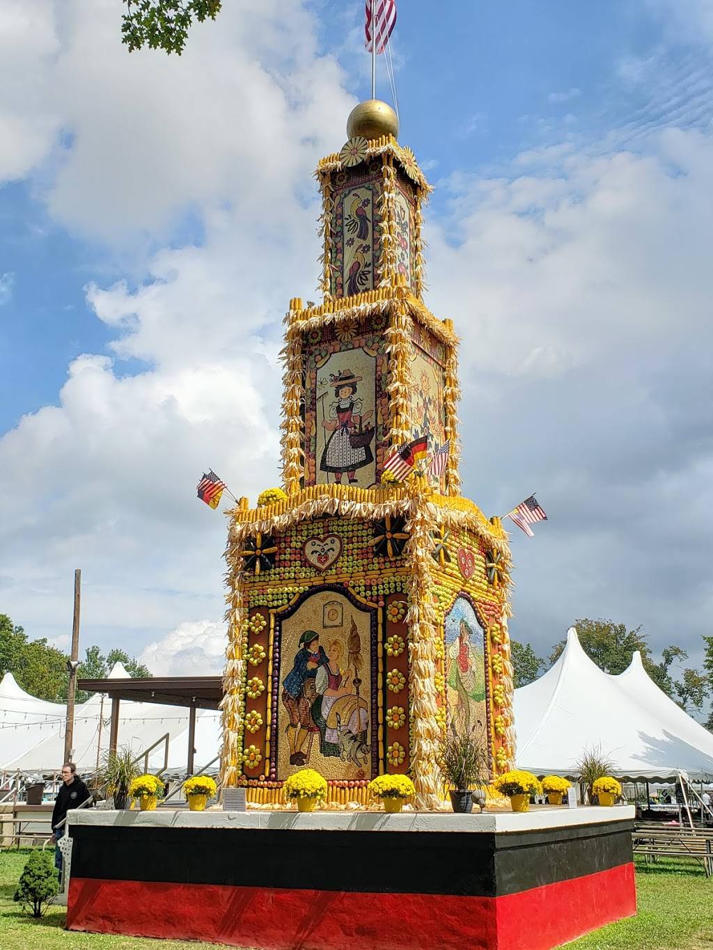 Cannstatter Volksfest Verein | restaurant | 9130 Academy Rd, Philadelphia, PA 19114, USA | 2153320121 OR +1 215-332-0121