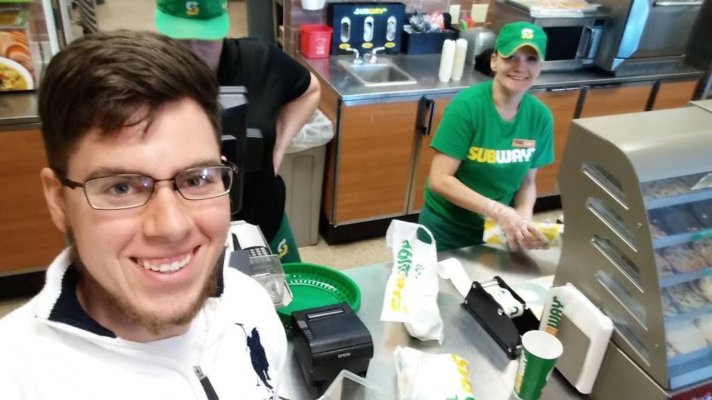 Subway | restaurant | 12325 N May Ave, Oklahoma City, OK 73120, USA | 4057519661 OR +1 405-751-9661